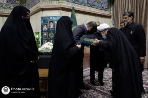دیدار خانواده شهیدان امیرعبداللهیان و رحمتی با تولیت آستان قدس رضوی