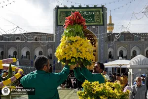 گل&zwnj;آرایی صحن آزادی حرم مطهر رضوی