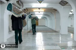 آماده سازی اماکن مسقف حرم مطهر رضوی در سومین شب از لیالی قدر
