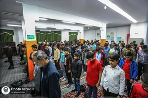 سفره افطاری دانش آموزان دبیرستان امام رضا(علیه&zwnj;السلام)