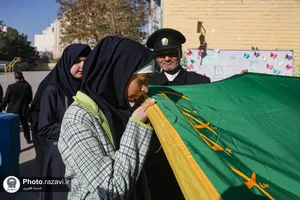 حضور خدام حرم مطهر رضوی در دبیرستان دخترانه فرهنگیان مشهد
