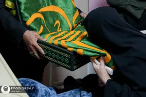 حضور خدام حرم مطهر رضوی در بیمارستان امام رضا علیه&zwnj;السلام 
