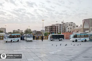 تشرف جمعی از مجروحان لبنانی به حرم مطهر رضوی