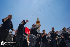 عزاداری روز عاشورای حسینی در حرم مطهر رضوی