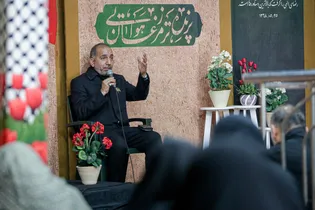 تشرف خانواده شهدای جنگ رمضان به حرم امام رضا علیه‌السلام