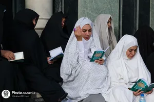قرائت دعای پرفیض عرفه در حرم مطهر رضوی-2