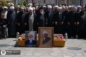 تشییع پیکر حجت&zwnj;الاسلام کریم عبدالهی نژاد در حرم مطهر رضوی
