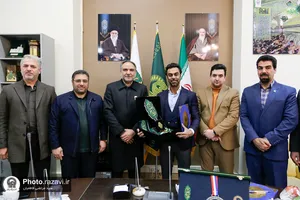 اهدای مدال جهانی &laquo;مهدی ماهانی&raquo;، قهرمان پرورش اندام به موزه آستان قدس رضوی