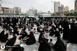 برپایی سفره پدری در حرم امام رضا(ع) به مناسبت عیدغدیر