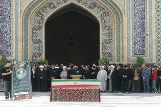 پیکر حاج حسن رنگرز جدی در آغوش امام رئوف آرام گرفت
