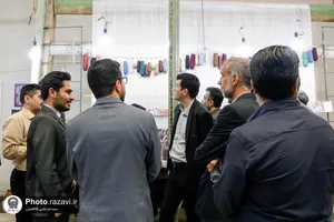 بازدید کارکنان حرم مطهر از شرکت فرش آستان قدس رضوی