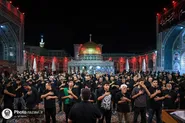 طنین «حیدر حیدر» در حریم رضوی؛ شاهرودی‌ها آیین سینه‌دور را به صحن قدس آوردند