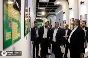 بازدید جمعی از مسئولین حرم امام حسین علیه السلام از نمایشگاه رواق خدمت