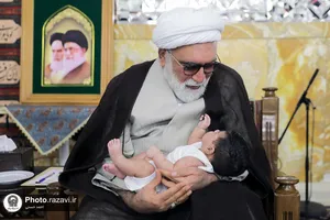 قرائت اذان و اقامه برای نوزادان تازه متولد شده توسط تولیت آستان قدس رضوی