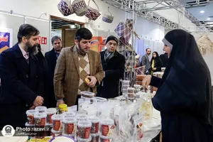 بازدید رییس سازمان علمی، فرهنگی و مدیرکل نذورات آستان قدس رضوی از نمایشگاه بانوان کارآفرین