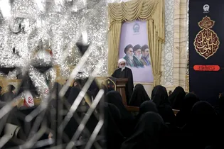 دیدار جمعی از بانوان برگزیده مشهدی با تولیت آستان قدس رضوی