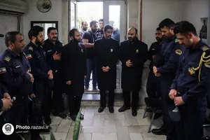 توزیع افطاری بین کارکنان قطار شهری و بهشت رضا علیه السلام