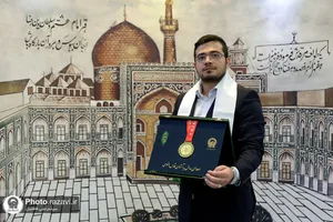 اهدای مدال قهرمانی علی کوثری به موزه آستان قدس رضوی