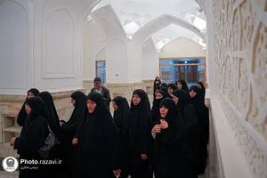 بازدید خواهران خدمه حرم مطهر رضوی از بخش&zwnj;های مختلف حرم امام رضا علیه&zwnj;السلام