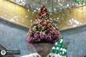 آیین تعویض پرچم حرم امام رضا علیه&zwnj;السلام در آستانه ماه ربیع الاول