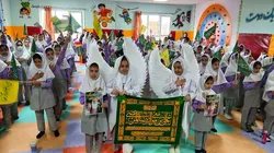 مهر رضوی حلقه وصل دو دانش آموز الیگودرز به زیارت امام رضا (ع) شد