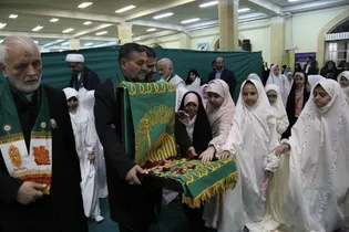 برگزاری جشن «مهمونی فرشته‌ها» در همدان همزمان با دهه کرامت/ گزارش تصویری