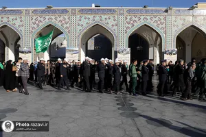 عزاداری خادمان حرم&zwnj; مطهر رضوی در صبح شهادت امام حسن عسکری علیه&zwnj;السلام