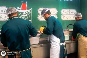 حضور خادمیاران هرمزگانی در چایخانه حضرت
