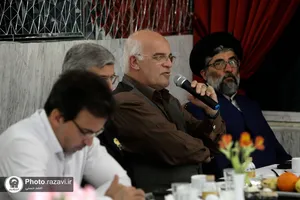 نشست صمیمی مدیران ادواری حرم مطهر
