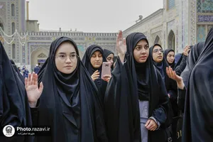 تشرف دانشجویان جدیدالورود پزشکی و پیراپزشکی به حرم مطهر رضوی