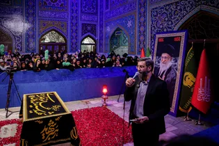 مرثیه سرایی و حماسه خوانی در جوار مزار رهبر شهید انقلاب