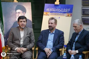 نشست صمیمی نویسندگان با تولیت آستان قدس رضوی