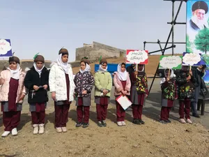 کاشت و غرس نهال توسط سفیران امام مهربانی در بوستان فرزانگان بروجرد
