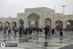 بارش برف در حرم مطهر رضوی
