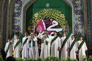 فرحة الزوار الناطقين بالعربية في ليلة ميلاد الرسول الأكرم (ص) والإمام الصادق (ع)