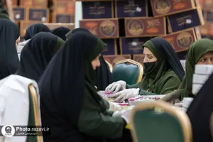 بسته&zwnj;بندی افطاری سبک در حرم مطهر رضوی