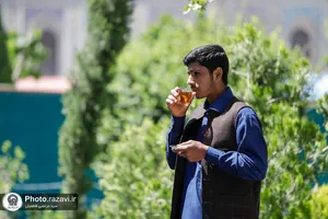 خدمت خادمیاران استان هرمزگان در حرم مطهر رضوی