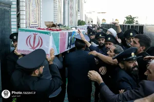 حضور تولیت استان قدس رضوی در تشییع پیکر شهیدان دوست محمدی و جاوید مهر