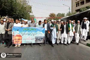 تشرف جمعی از علمای اهل سنت به حرم مطهر رضوی