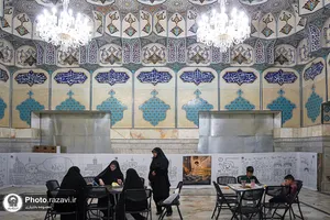 رنگ آمیزی دیوارنگاره توسط کودکان جهان اسلام یادبود شهدای مدرسه میناب