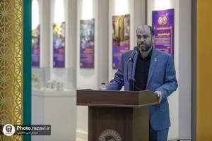 اهدای مدال طلای پاراتنیس روی میز ناصر دهقان&zwnj;پور به موزه حرم مطهر رضوی