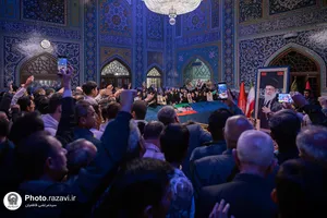 حضور خانواده شهدا و جانبازان لامرد فارس در جوار مزار رهبر شهید انقلاب