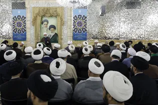نشست ائمه جماعات حرم مطهر و مساجد منتخب مشهد با تولیت آستان قدس رضوی
