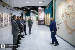 بازدید کارکنان مرکز ارتباطات مردمی شهرداری مشهد از بخش‌های مختلف حرم مطهر رضوی
