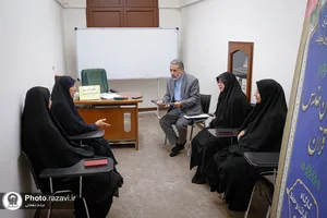 جلسه دفاع از پایان نامه دانشجویان دانشگاه امام رضا علیه&zwnj;السلام در حرم مطهر رضوی
