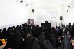 همایش «طلایه‌داران مسیر رهبری» ویژه بانوان در زیارتگاه شهید آیت‌الله مدرس (ره) برگزار شد