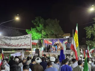 عزت و اقتدار ایران اسلامی ثمره تمسک به ولایت و حفظ وحدت ملی است