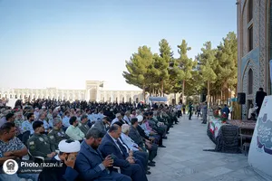 غبارروبی مزار شهدای مدفون در آرامگاه خواجه ربیع مشهد
