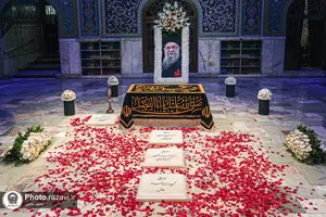 آماده سازی قبر مطهر رهبر شهید انقلاب