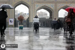 بارش باران در حرم مطهر رضوی